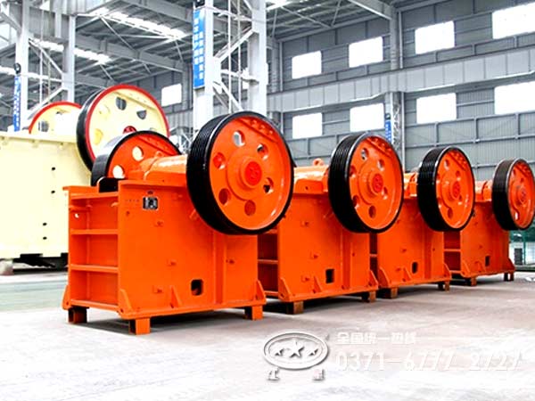 石灰石破碎機價格創(chuàng)臨界點，回饋顧客還是低價戰(zhàn)