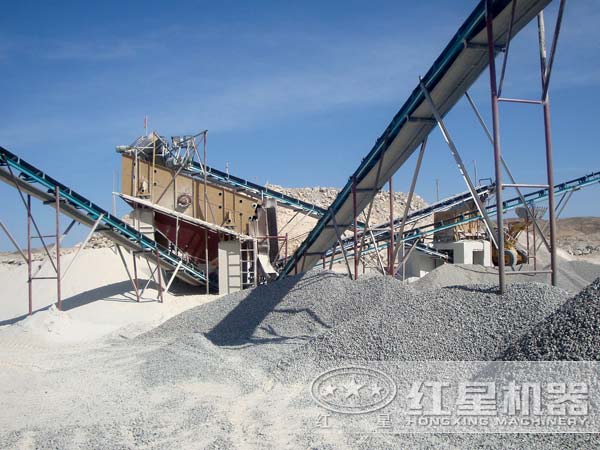 長(zhǎng)石破碎生產(chǎn)線(xiàn)客戶(hù)現(xiàn)場(chǎng)圖一