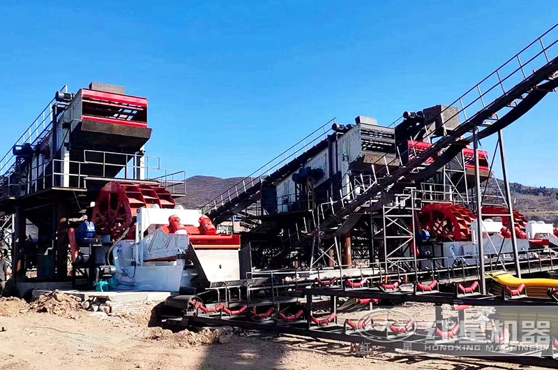 3臺(tái)洗砂機(jī)聯(lián)合作業(yè) 3臺(tái)洗砂機(jī)聯(lián)合作業(yè)