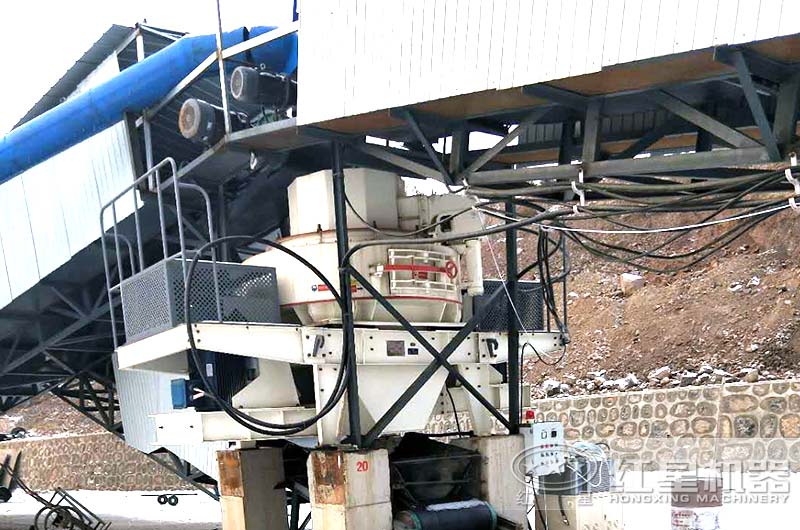 沖擊式制砂機(jī)工作現(xiàn)場實(shí)拍圖 沖擊式制砂機(jī)工作現(xiàn)場實(shí)拍圖