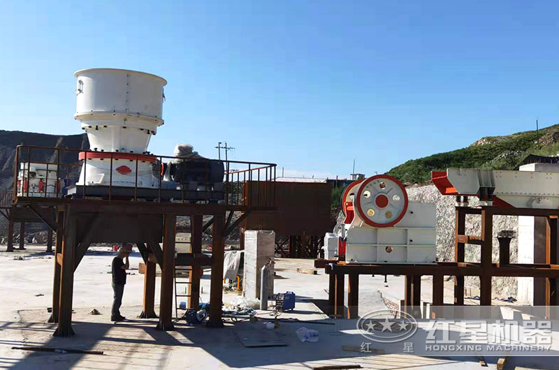 鐵礦石破碎機(jī)成套設(shè)備價(jià)格多少？附生產(chǎn)線(xiàn)工藝流程圖