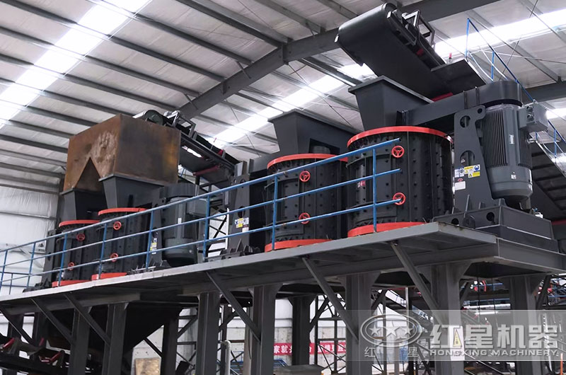 立軸破碎機(jī)工作現(xiàn)場(chǎng)實(shí)拍圖 立軸破碎機(jī)工作現(xiàn)場(chǎng)實(shí)拍圖