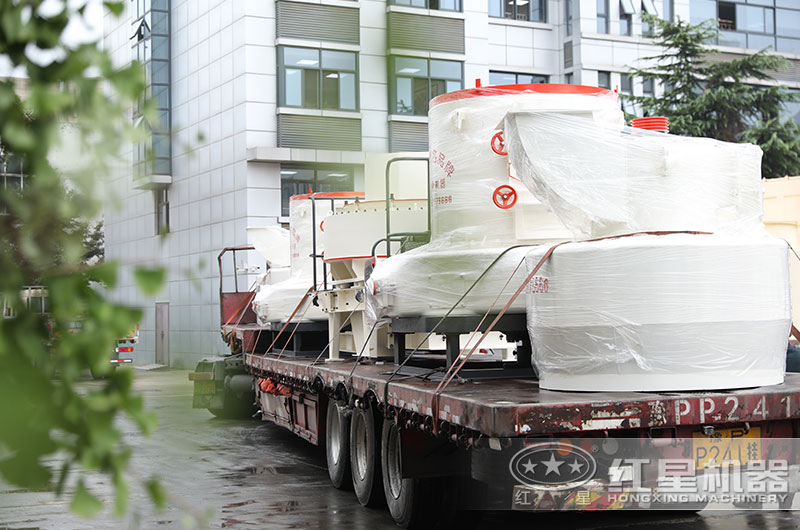 石油焦磨粉機設(shè)備發(fā)貨 石油焦磨粉機設(shè)備發(fā)貨