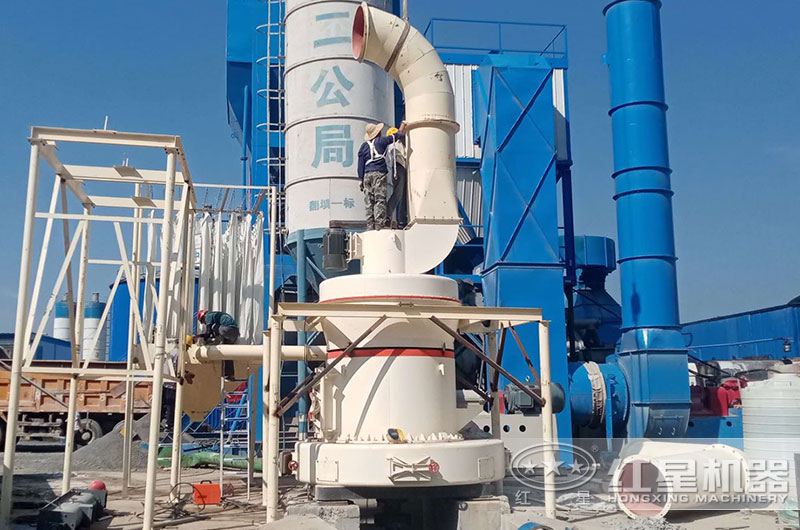 高嶺土磨粉生產線客戶現(xiàn)場圖