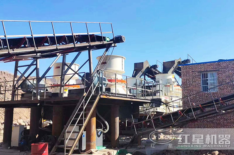 日產(chǎn)2萬(wàn)立方大型碎石機(jī) 日產(chǎn)2萬(wàn)立方大型碎石機(jī)