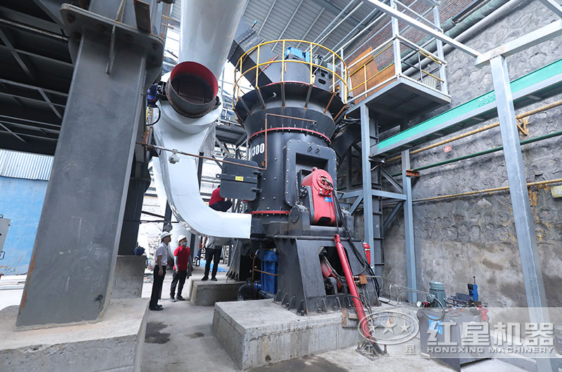 立磨機(jī)工作現(xiàn)場(chǎng)圖片 立磨機(jī)工作現(xiàn)場(chǎng)圖片