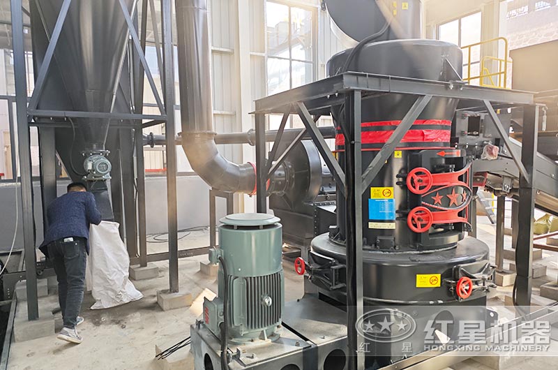 HGM細(xì)粉磨機(jī)工作現(xiàn)場(chǎng)圖片