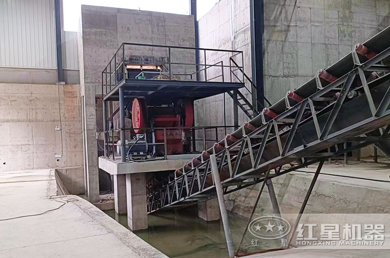 大型砂石破碎機生產(chǎn)線設(shè)備圖片 大型砂石破碎機生產(chǎn)線設(shè)備圖片