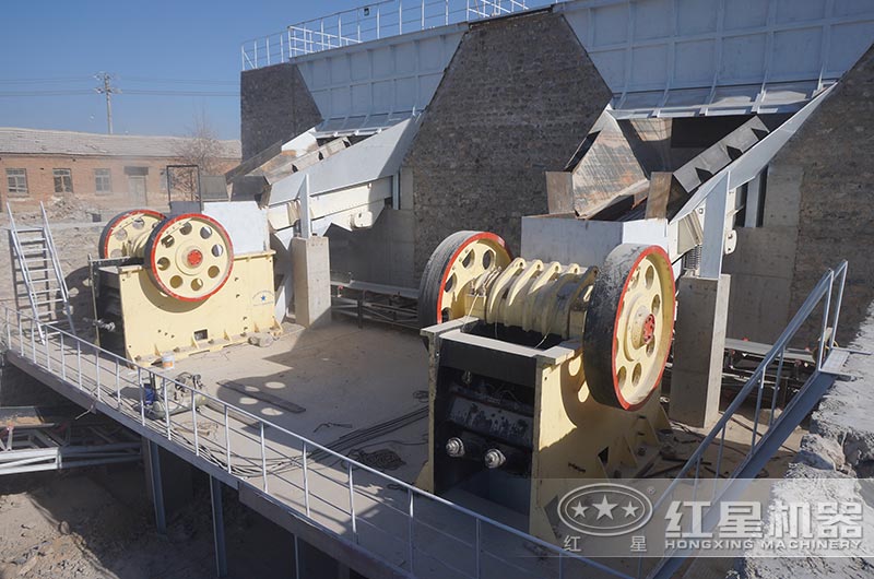 大型破石機時產(chǎn)量多少噸？多少錢？