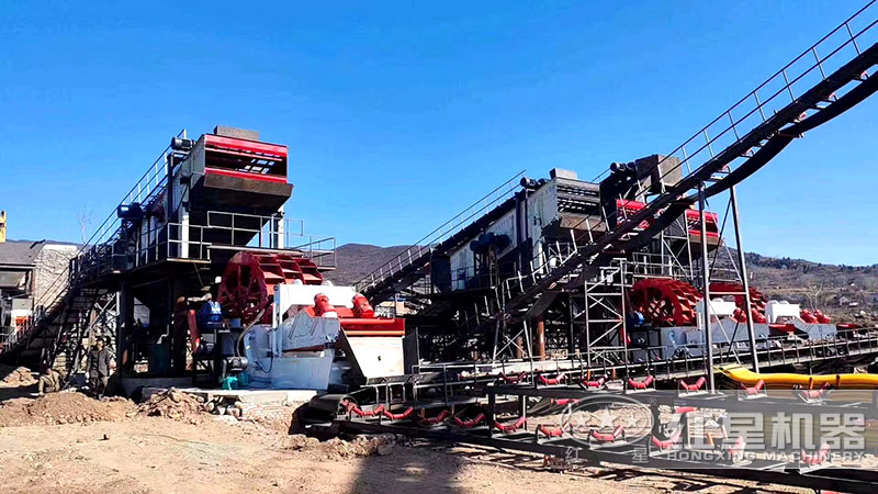 大型清洗河沙現(xiàn)場-洗砂機安裝現(xiàn)場 大型清洗河沙現(xiàn)場-洗砂機安裝現(xiàn)場