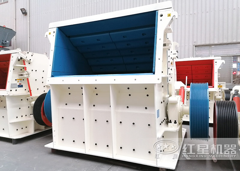 1214反擊破時產(chǎn)多少噸 ？錘破與反擊破哪個好