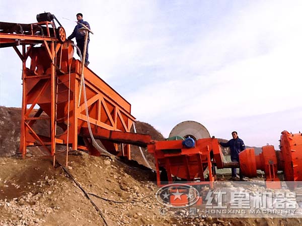 褐鐵礦選礦設(shè)備安裝現(xiàn)場(chǎng)