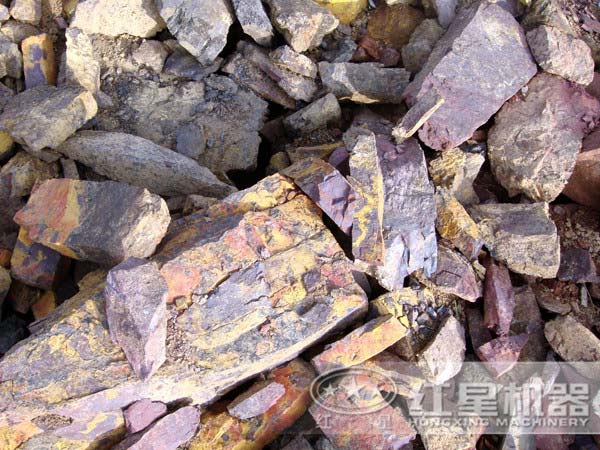 鐵礦石顎式破碎機(jī)哪家好，大概價(jià)格多少