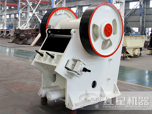 對比傳統(tǒng)鄂破機(jī)，新一代歐版鄂式破碎機(jī)具有哪些優(yōu)勢？