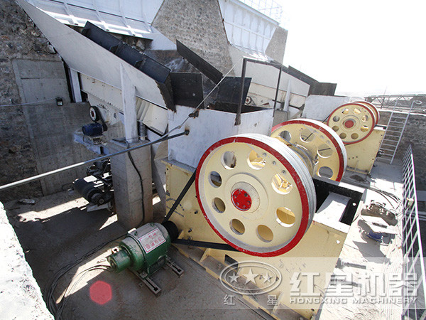 150×250顎式破碎機(jī)成功投放于河南安陽(yáng)一砂石廠(chǎng)