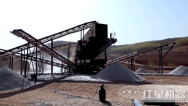 柴油小型流動(dòng)石子破碎機(jī)價(jià)格多少錢？產(chǎn)量是多少？