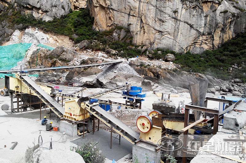 石英砂生產(chǎn)客戶(hù)現(xiàn)場(chǎng)