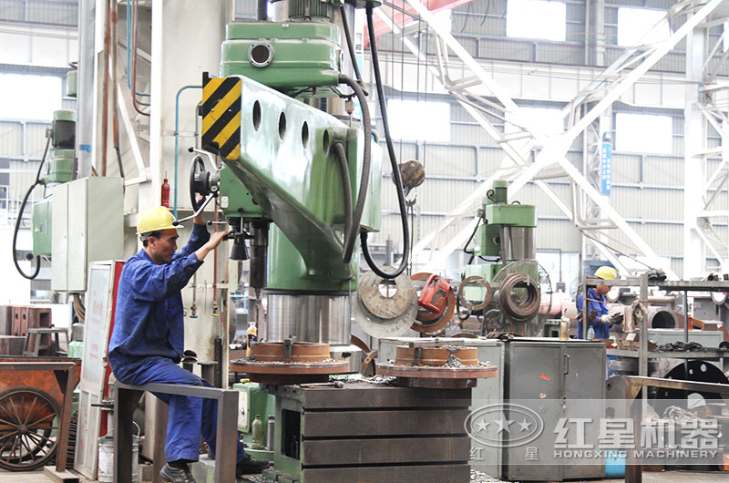 移動(dòng)式破碎機(jī)生產(chǎn)廠(chǎng)家