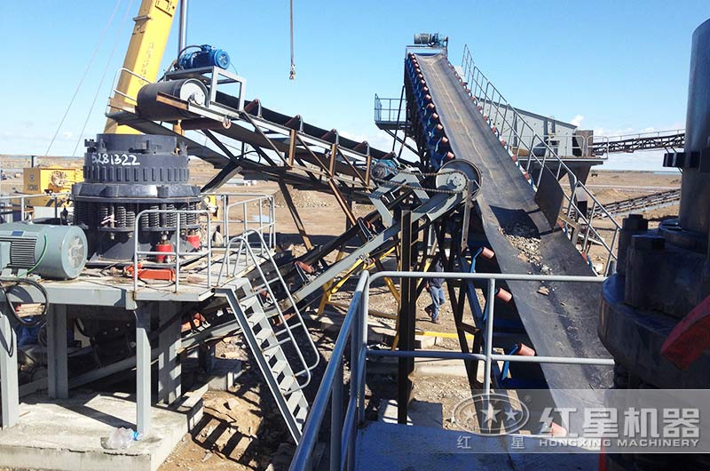 石灰石破碎生產線客戶現(xiàn)場一