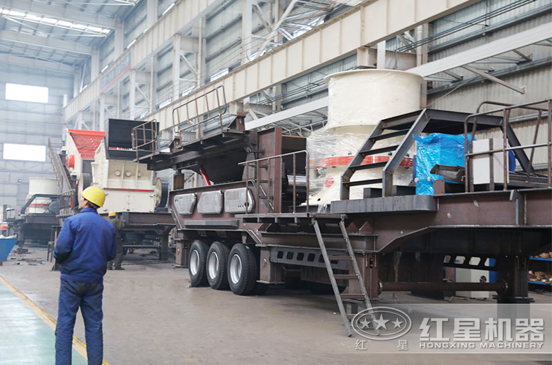 建筑廢料破碎機生產(chǎn)車間