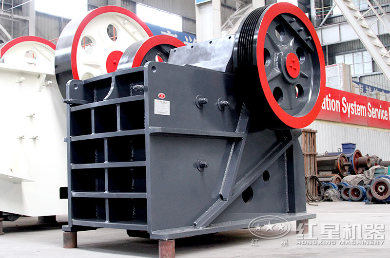 日產(chǎn)1萬噸的石頭破碎機規(guī)格型號有哪些？