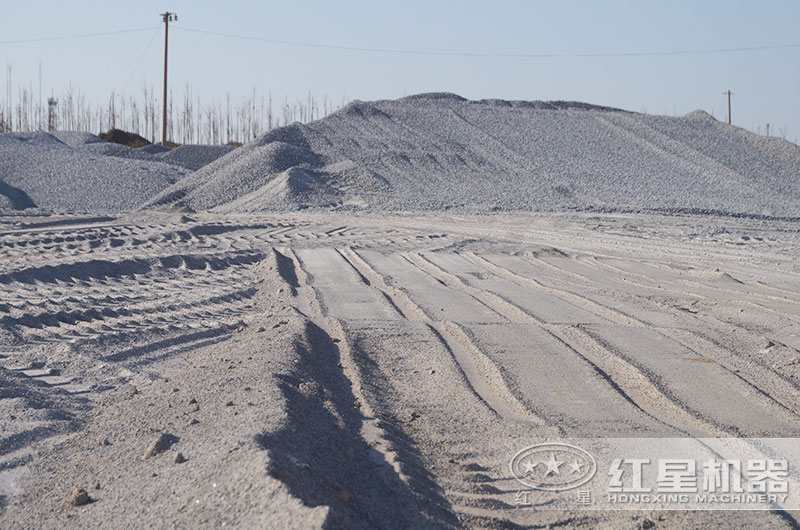 破碎石頭生產(chǎn)石子違法嗎，現(xiàn)在可以著手2022年石頭加工了嗎？