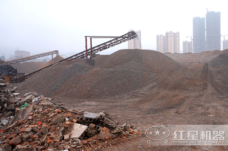 建筑垃圾變廢為磚設(shè)備多少錢，建筑垃圾做的磚多少錢一塊？