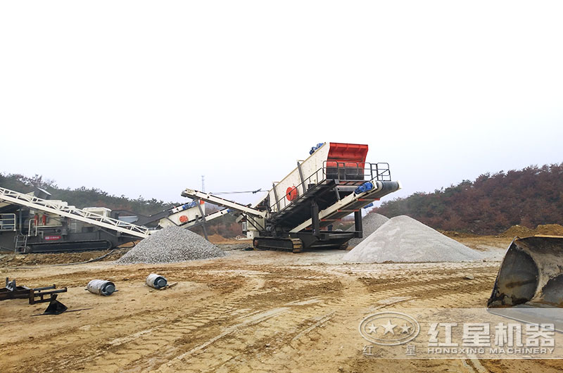 移動破石子機(jī)，目前國內(nèi)比較先進(jìn)的破碎石子機(jī)器