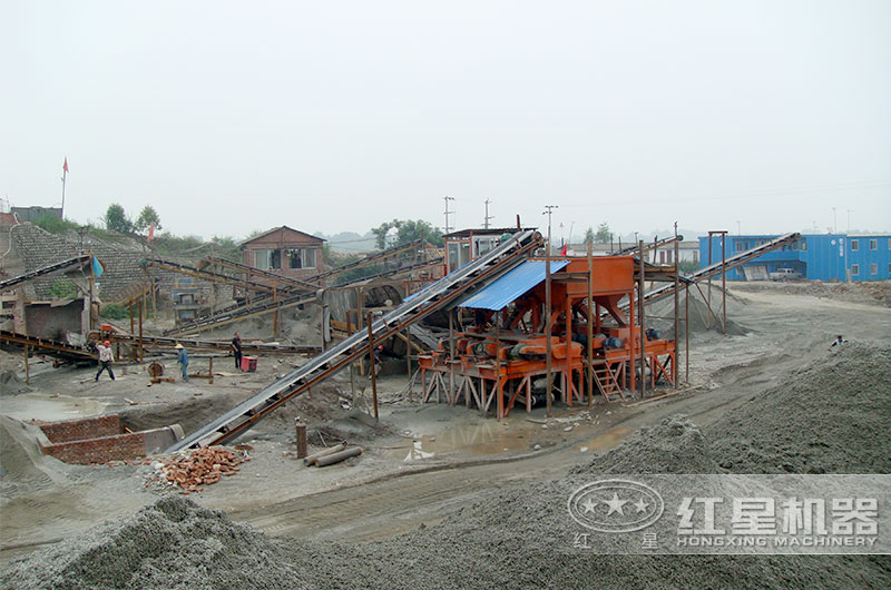 1萬(wàn)元的小型簡(jiǎn)易制砂機(jī)哪里有賣？來(lái)這里，廠家直銷、價(jià)格更優(yōu)惠