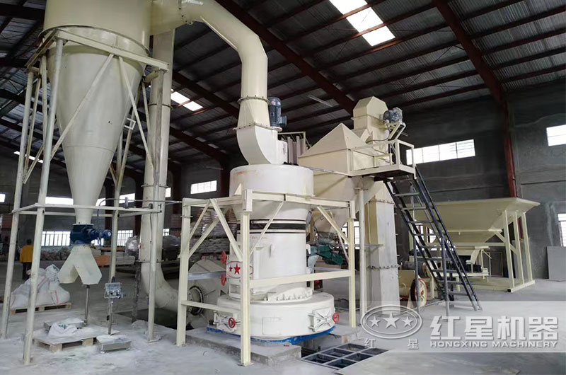 有沒(méi)有磨粉機(jī)現(xiàn)場(chǎng)工作視頻？多少錢一臺(tái)？