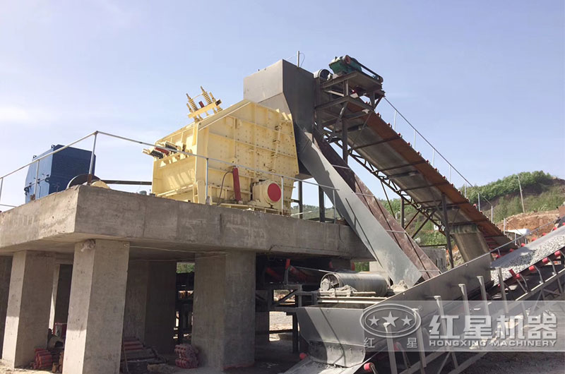 螢石破碎機(jī)多少錢一臺(tái)？?jī)?nèi)有詳細(xì)型號(hào)參數(shù)