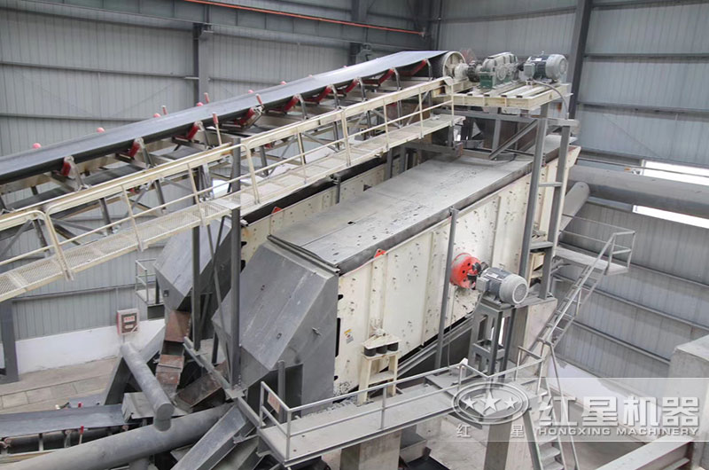 篩石子用滾筒篩好還是振動(dòng)篩好?哪個(gè)生產(chǎn)廠家可靠？