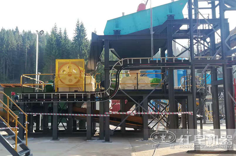 河卵石能用對(duì)輥制砂機(jī)嗎？成品是多少目？選購(gòu)及應(yīng)用要注意哪些？