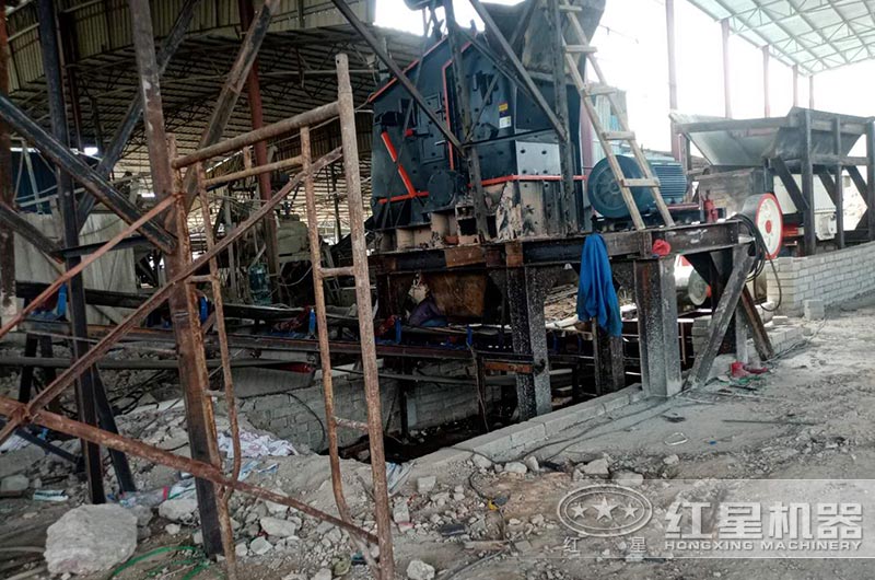 1315反擊破制砂機沒有篩底能不能出砂？板錘多久換一次？怎么安裝？