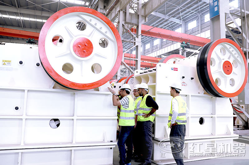 鄂式破石機(jī)型號_顎式破石機(jī)視頻實拍