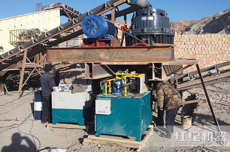 175紅星圓錐機(jī)配多少千瓦電機(jī)？每小時能生產(chǎn)多少噸石子？銅套怎么換？