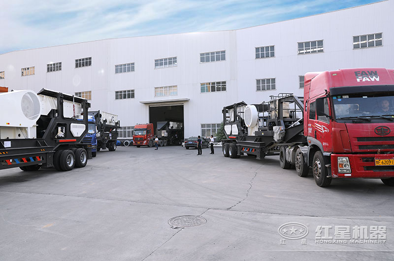 移動破碎設(shè)備市場需求大，生產(chǎn)利潤高，廠家發(fā)貨不停歇