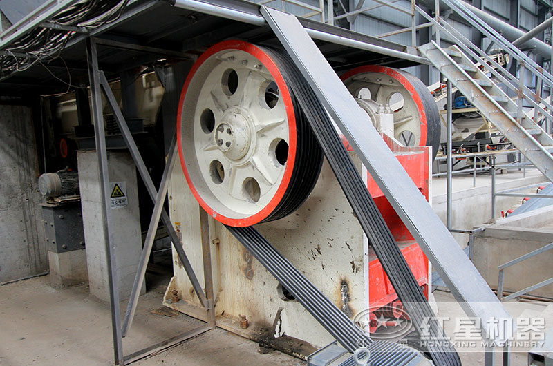 廣西用戶(hù)的PE系列57顎破機(jī)應(yīng)用現(xiàn)場(chǎng)