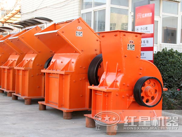 錘破機(jī)與反擊破碎機(jī)哪個(gè)更適用于二段破碎？